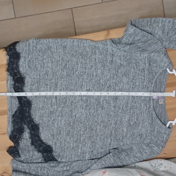 Alya gray sweater size S - Picture 7 of 9